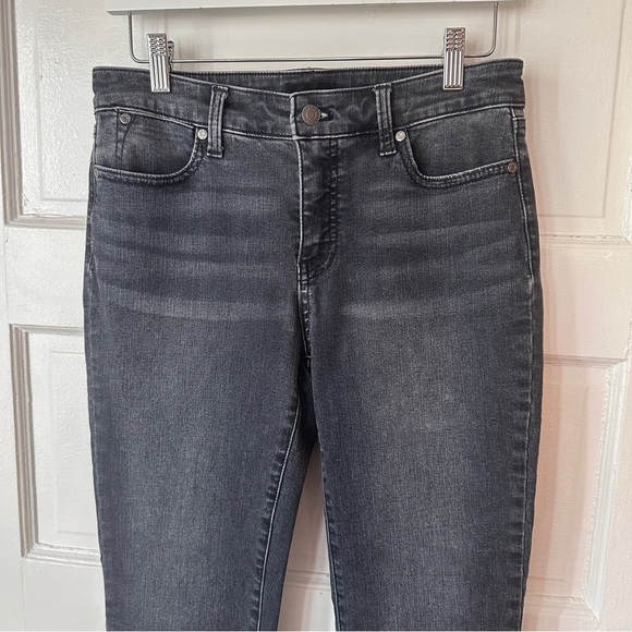 Talbots Black Jeans Slim Leg Ankle Stretch Sz 4 NWOT Casual Minimalist Denim - Picture 5 of 12